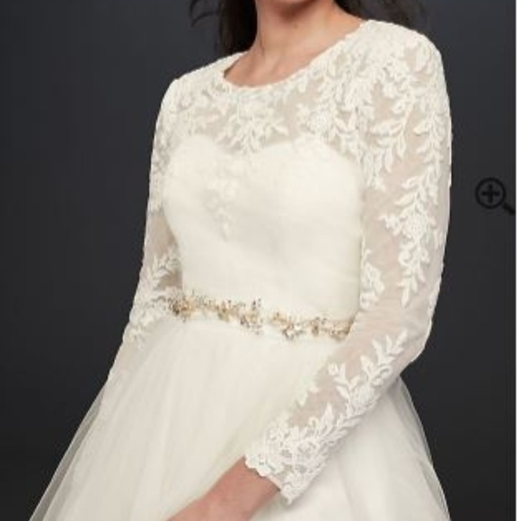 lace wedding dress topper with sleeves